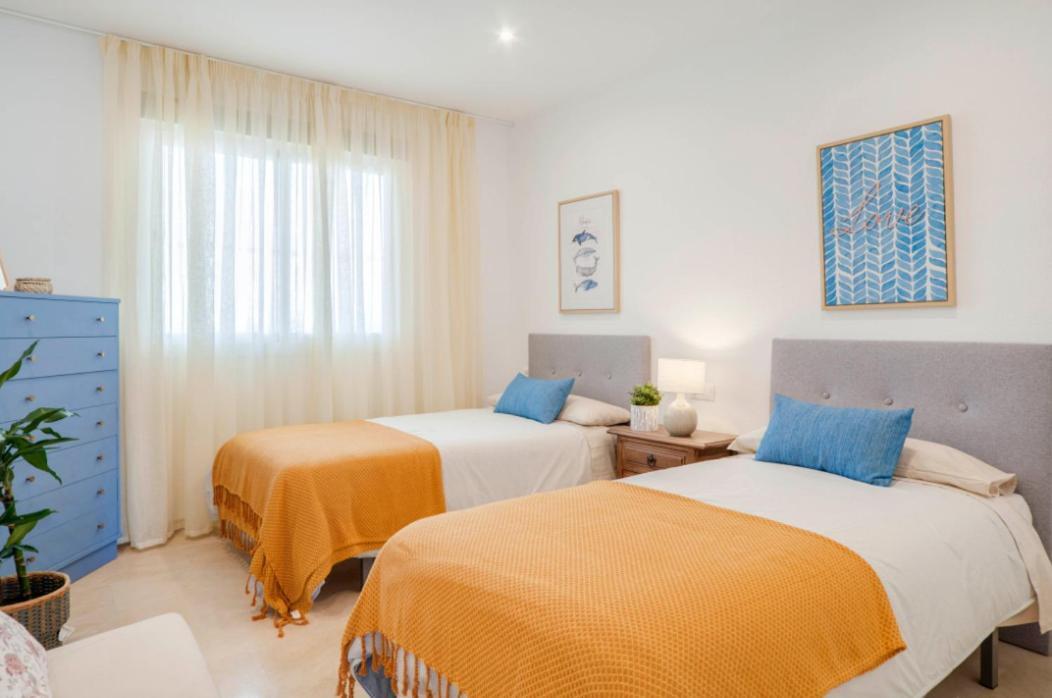 Family Aguamarina Front The Sea Free Parking Apartman Fuengirola Kültér fotó